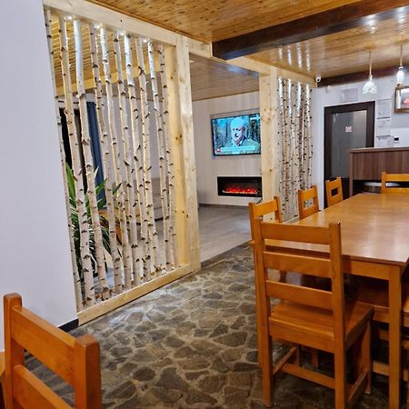Hanul Doftana Traisteni Ngoại thất bức ảnh